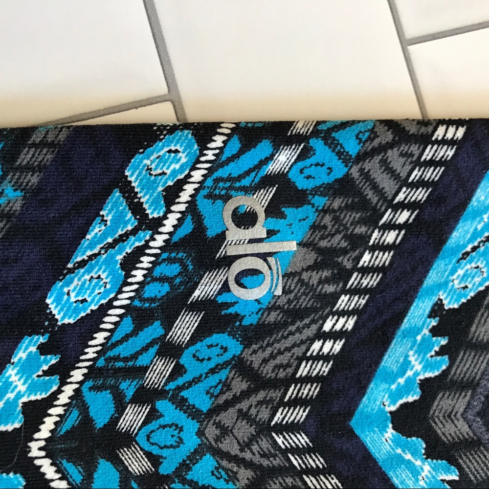 Alo Yoga Airbrush Seaport Blue Icelandic Leggings - Picture 5 of 7